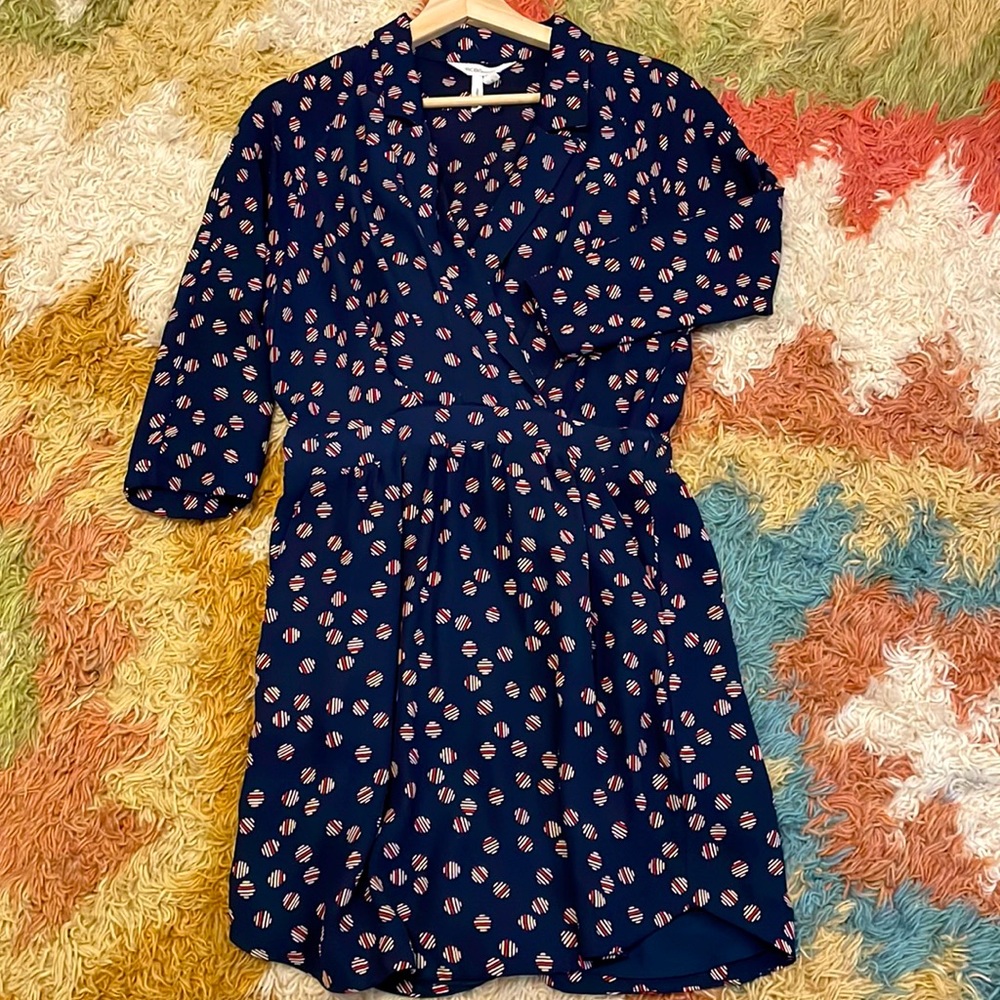 BCBG cute dress w/pockets